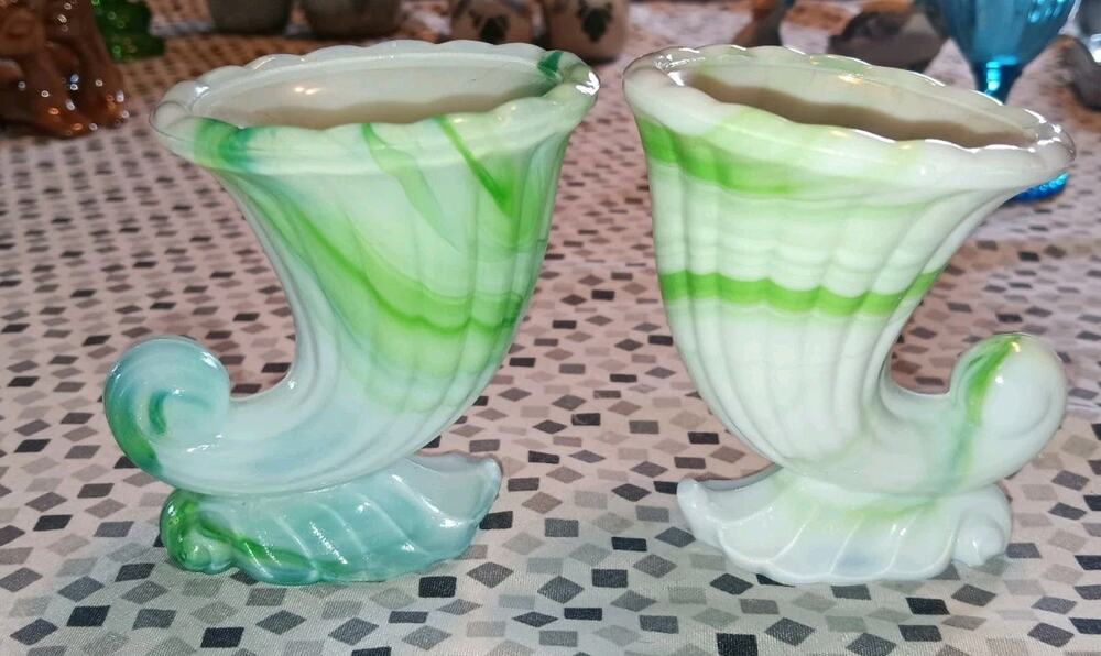 Lot Of 2 Akro Agate Glass 1940’s Green & White Slag Cornucopia Miniature Vase